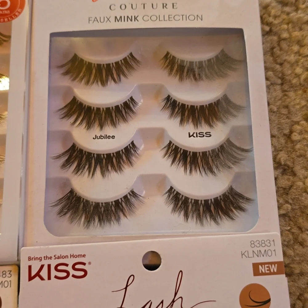 Kiss Lash Bundle - Picture 4 of 5